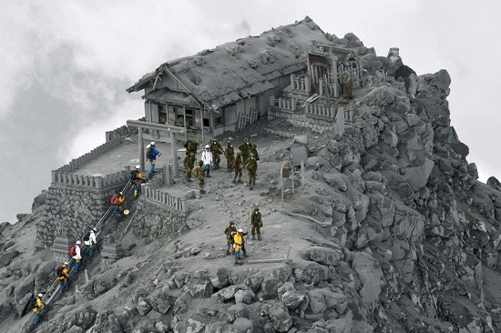 gunung meletus