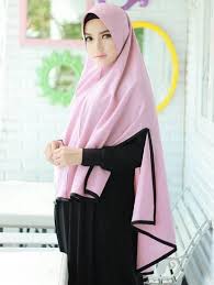 5 Selebgram yang bisa jadi inspirasi gaya busana berhijabmu, keren lo