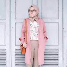 5 Selebgram yang bisa jadi inspirasi gaya busana berhijabmu, keren lo