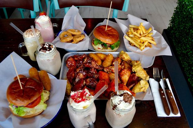 Sambangi Liverpool, mampir di 17 restoran halal yang terkenal enak ini