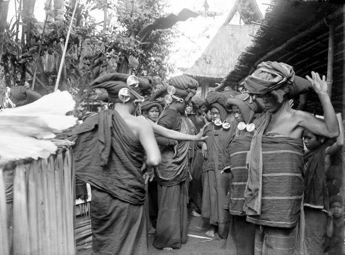 https://kebudayaan.kemdikbud.go.id/bpnbaceh/2017/04/13/merdang-merdem-kerja-tahunan-suku-karo/