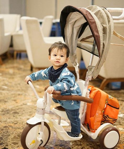 8 Gaya Baby Iori Liem, anak Putri Titian yang charming abis