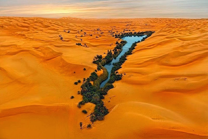 Panorama menakjubkan 9 oasis terindah di dunia