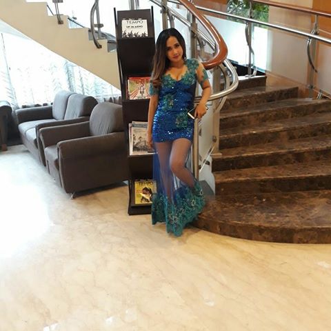 9 Foto seksi Uut Selly, biduan dangdut hits dan memesona asal Magelang