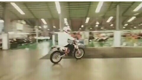 Pak Ganjar saat mencoba motortrail Viar