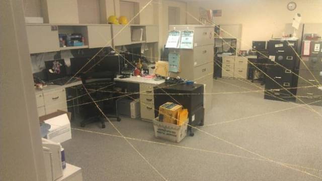 27 Cara ngerjain teman kantor ini jahilnya parah, pernah jadi korban?