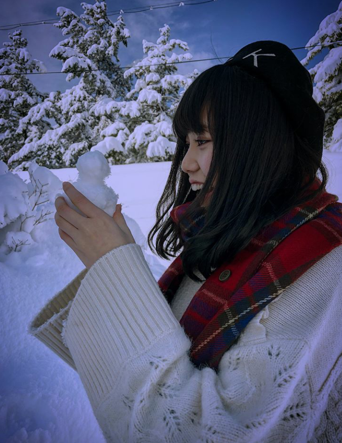 Yuk kenalan dengan idol imut Cho Kurena yang jago main gitar