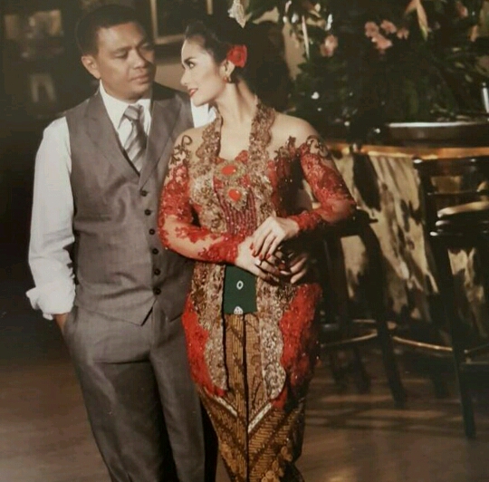Krisdayanti dan Raul Lemos