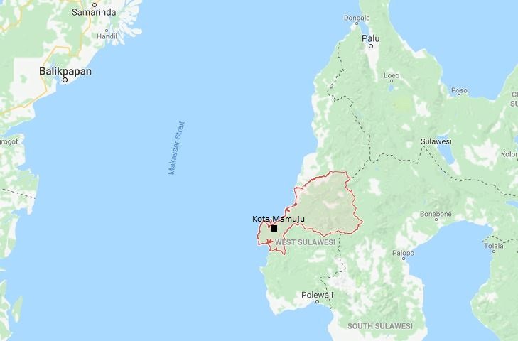 Peta Kabupaten Mamuju, dan letak Kota Mamuju, Sumber: Google Maps