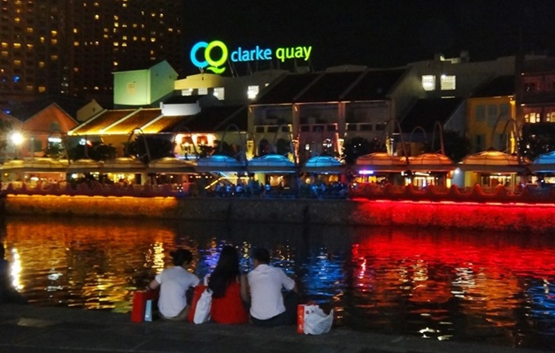 Clarke Quay (Sumber: singaporeofw.com)