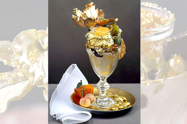 10 Dessert 'sosialita' di dunia, berlapis emas dan berlian