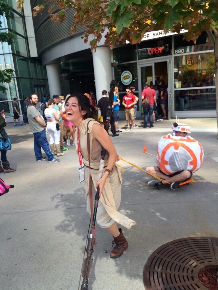 18 Kostum cosplay kartun gokil banget, mirip sama aslinya