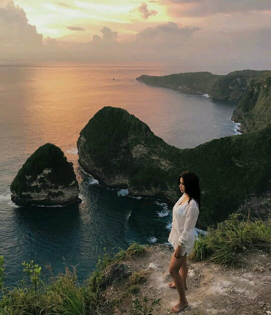 Maria Vania 7