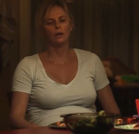 Akun Instagram Charlize Theron @charlizeafrica