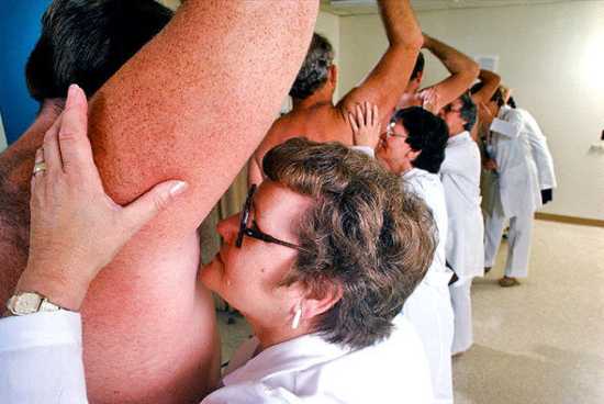 (7) https://listverse.com/2010/11/18/top-10-most-bizarre-modern-jobs/
