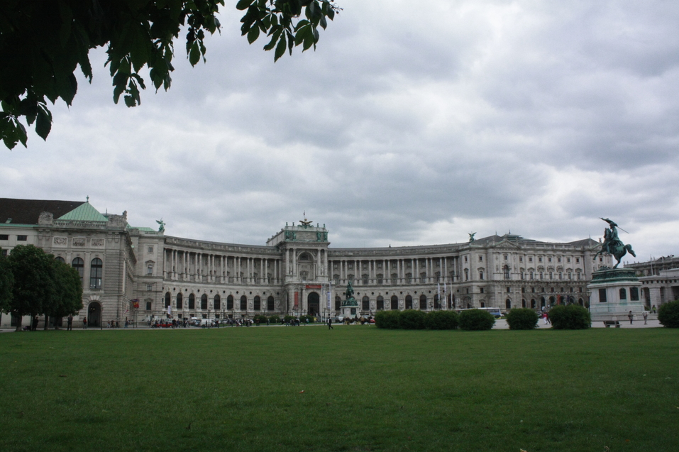 Mengunjungi 7 objek wisata di Wina, Austria dalam sehari, bisa banget!