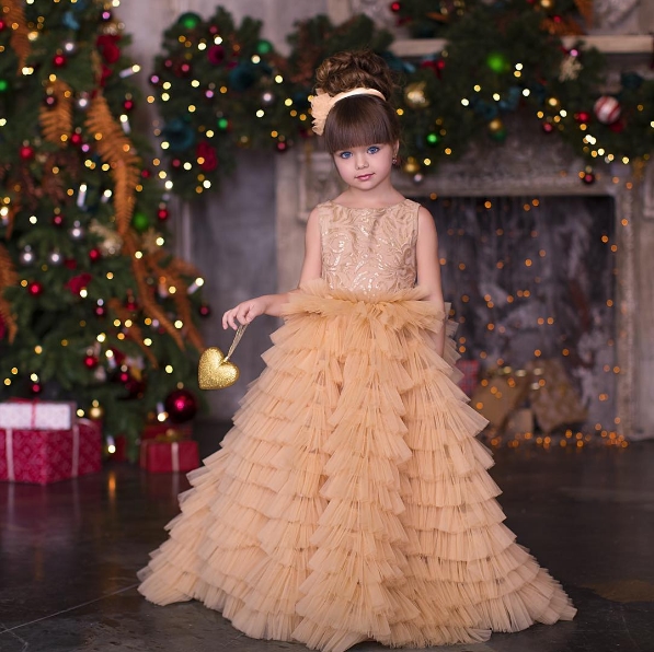 Anastasiya Kyazeva, gadis cilik 6 tahun yang cantik bak putri Disney