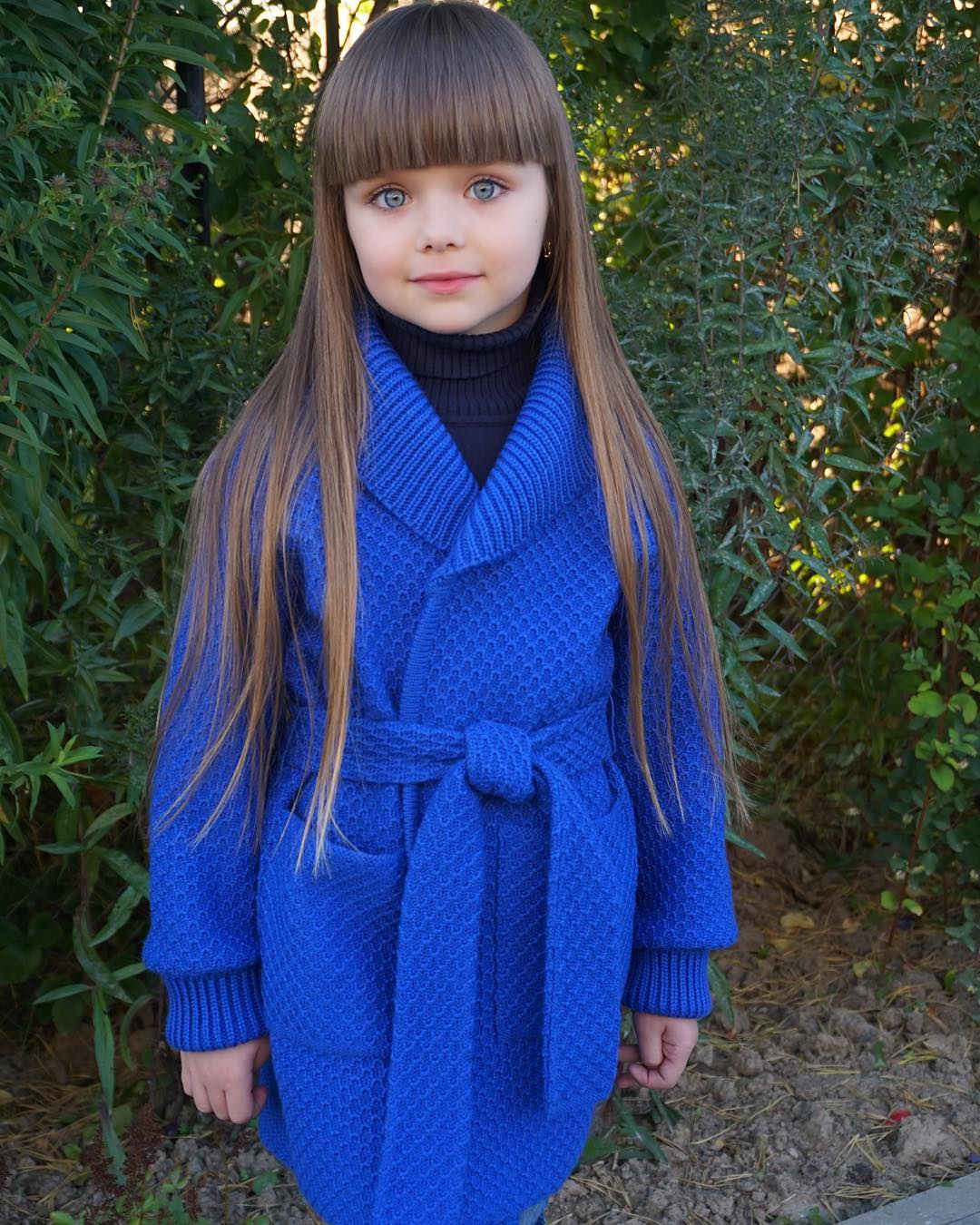 Anastasiya Kyazeva, gadis cilik 6 tahun yang cantik bak putri Disney