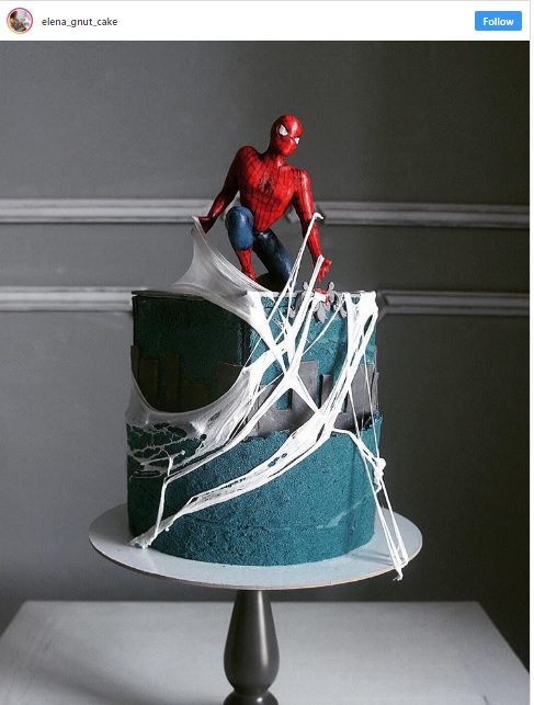 Chef asal Rusia ini jago menghias kue, ada tokoh Marvel nya juga lho!