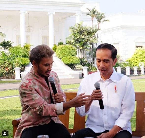 5 Potret JFlow, rapper Indonesia yang jadi idola baru di Korea Selatan