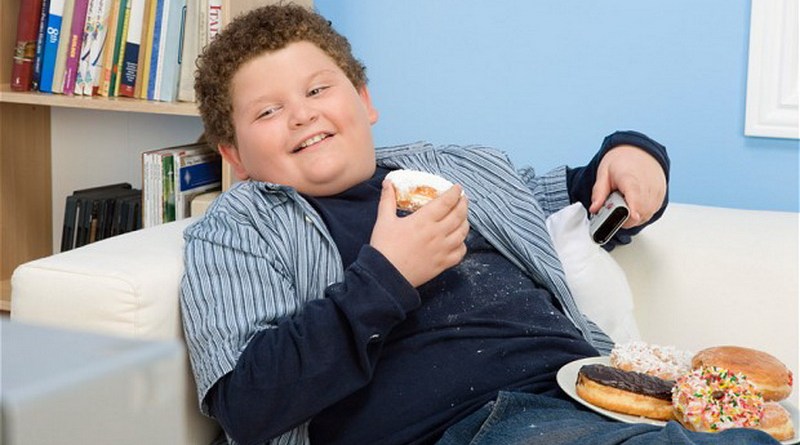Begini 5 tips agar anak terhindar dari obesitas