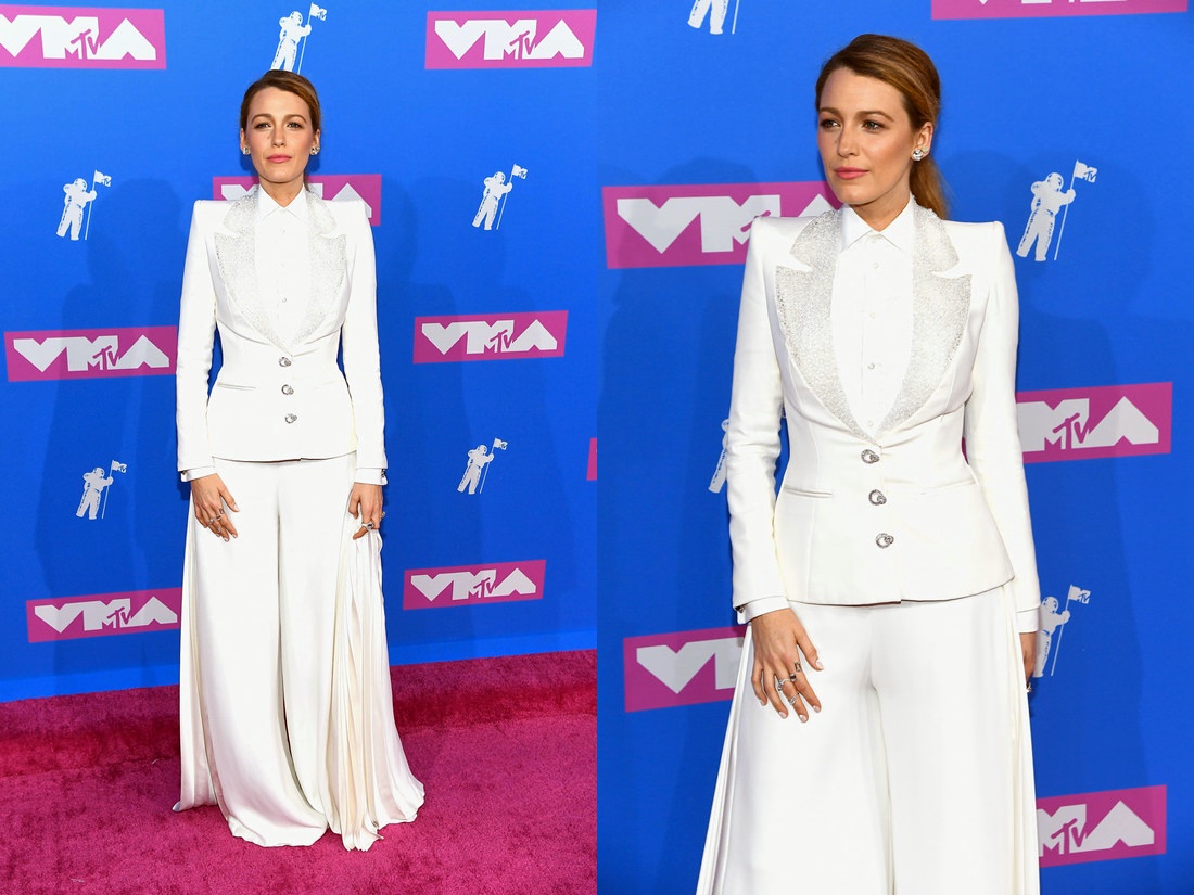 11 Gaya Blake Lively dengan setelan pria, kece abis!