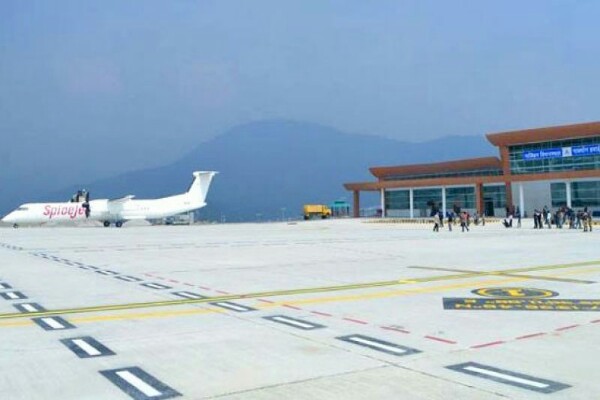 10 Potret keindahan Pakyong, salah satu bandara menawan di dunia
