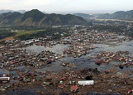 gempa dan tsunami aceh 2004