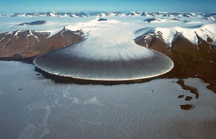 Elephant-Foot Glacier