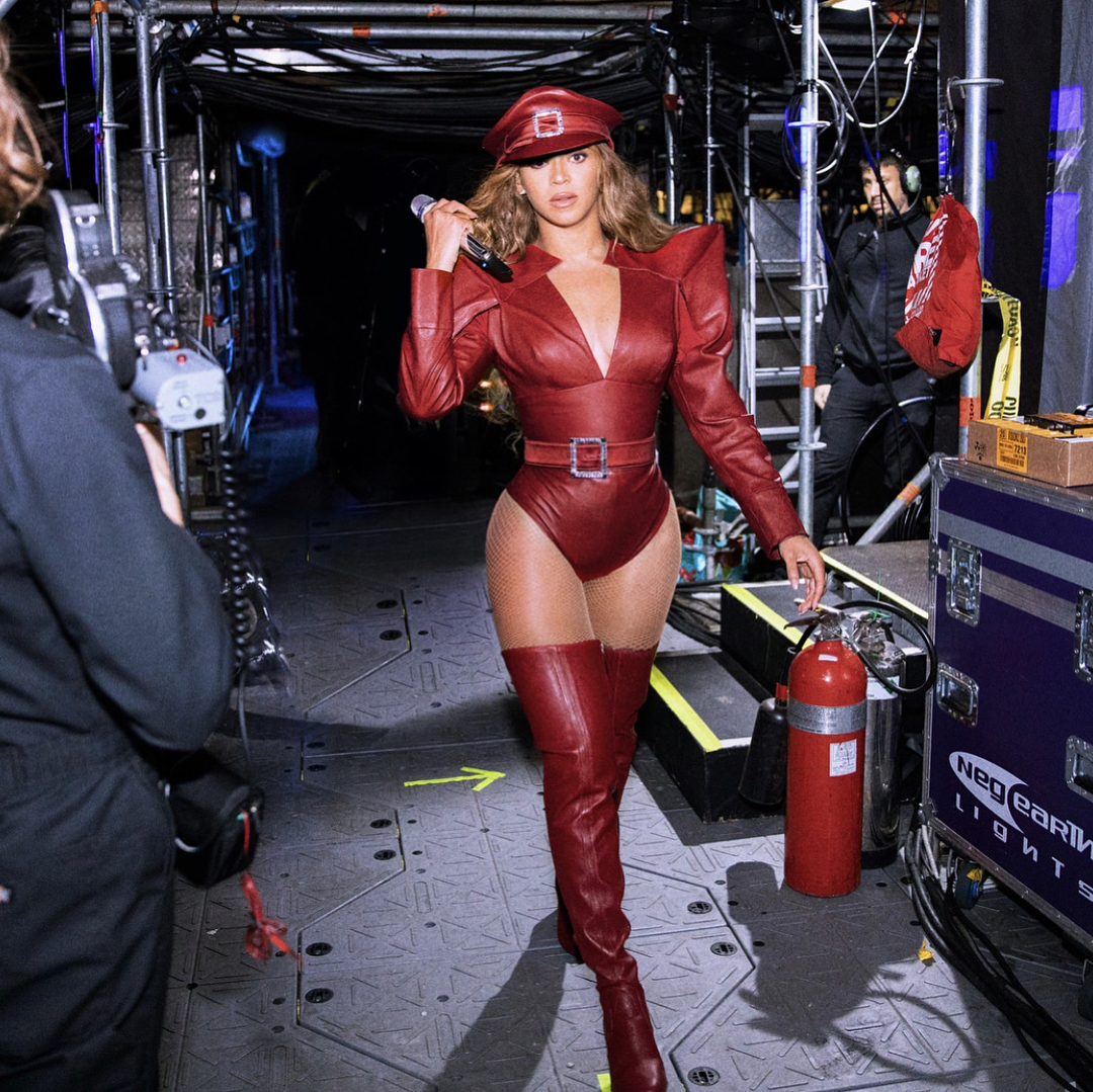 Ini deretan kostum panggung spektakuler ala Beyonce