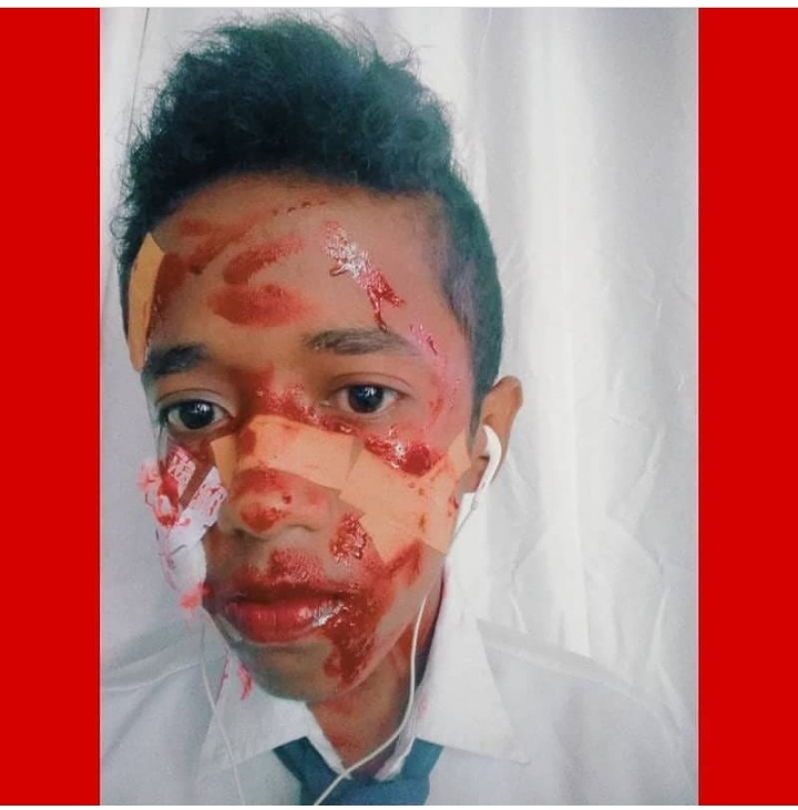 15 Potret kelakuan anak kecil ketika menirukan orang dewasa, gregetan!