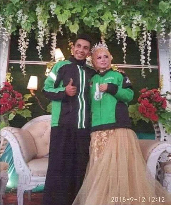 13 Potret keseruan tamu dan pengantin di pelaminan, kocak abis!
