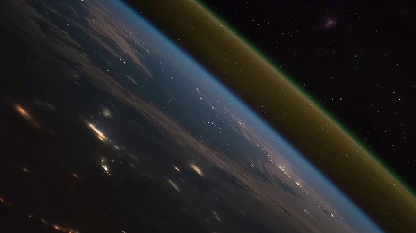 Foto terbaru dari NASA ini bakal bikin kamu ingin menjelajah angkasa