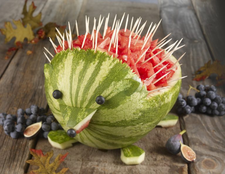 12 Kreasi unik ini terinspirasi dari buah semangka, keren!