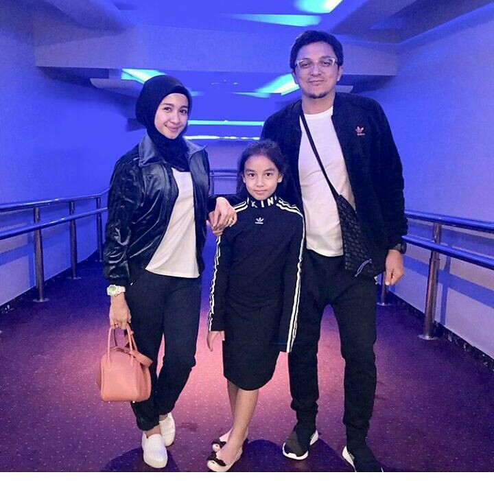 Ini 11 potret keluarga kecil Laudya Chintya Bella, harmonis abis