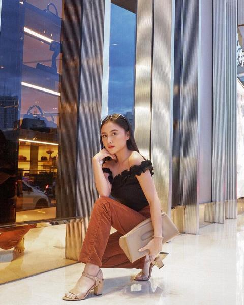 Bening banget, ini 10 potret Pamela Aigan yang jadi idola kaum Adam
