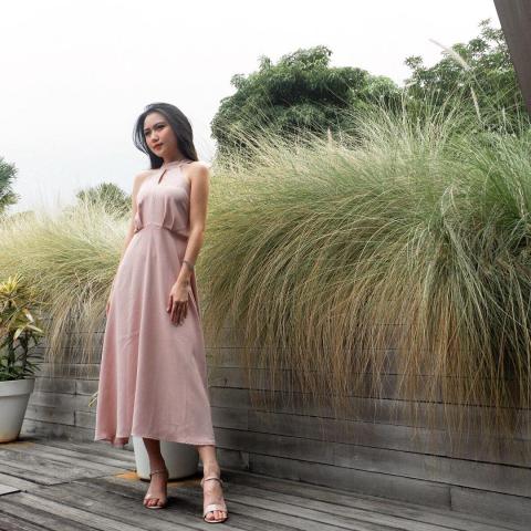 Bening banget, ini 10 potret Pamela Aigan yang jadi idola kaum Adam