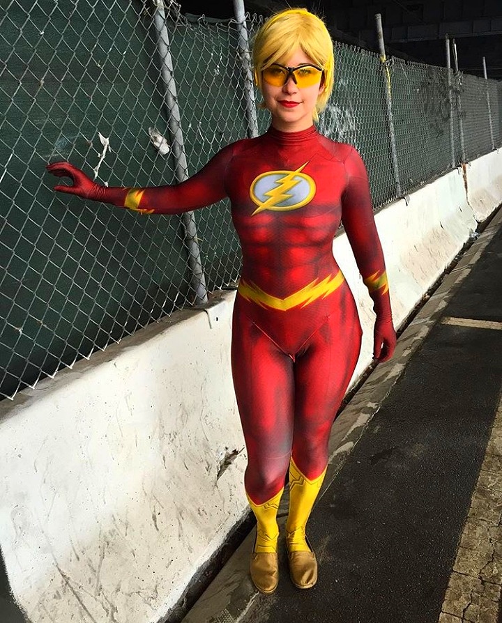 16 Potret superhero versi cewek ini gak kalah keren dengan versi cowok