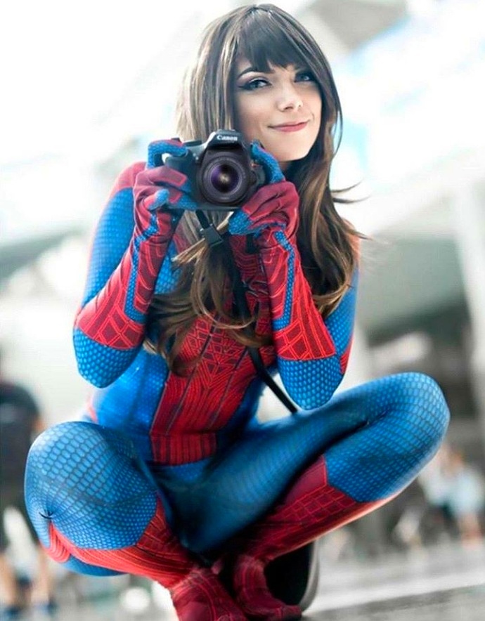 16 Potret superhero versi cewek ini gak kalah keren dengan versi cowok