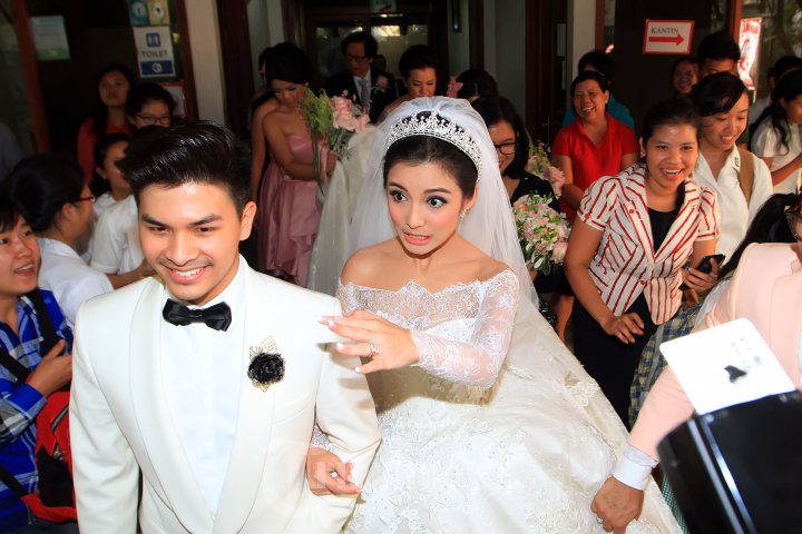 14 Potret keharmonisan keluarga Chelsea Olivia dan Glenn Alinskie