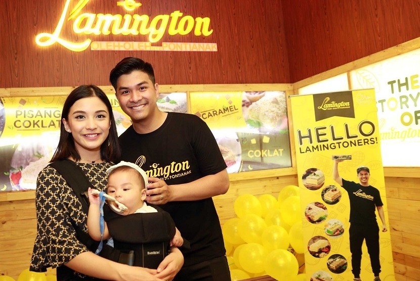 14 Potret keharmonisan keluarga Chelsea Olivia dan Glenn Alinskie