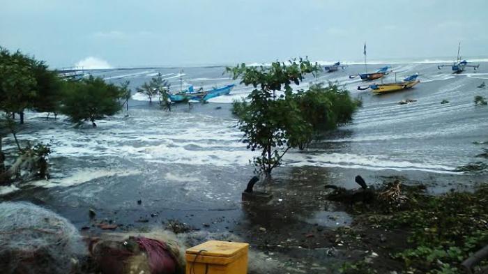 9 Bencana tsunami terdahsyat yang menelan korban jiwa di Indonesia