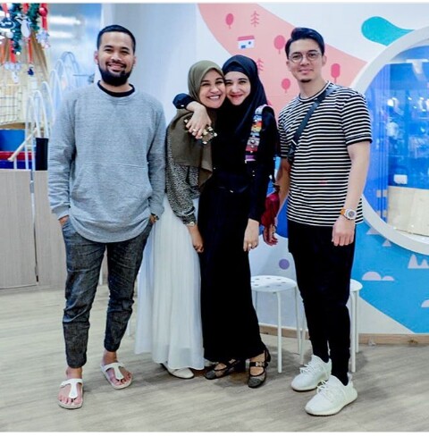 Awet mesra, ini 14 potret romantis Irwansyah dan Zaskia Sungkar