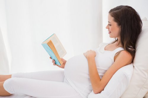5 Kebiasaan yang perlu dilakukan ibu hamil agar bayi tumbuh pintar