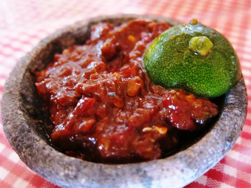 Cobain 12 jenis sambal dari berbagai daerah di Indonesia, mantab abis
