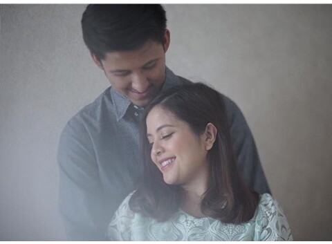 Hamil anak pertama, ini 10 potret baby bump Tasya Kamila