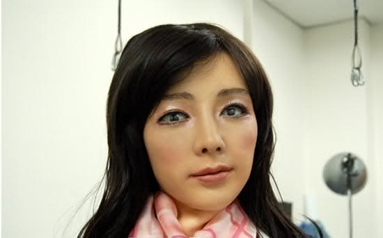 http://wayang20.blogspot.com/2012/05/robot-robot-yang-cantik.html