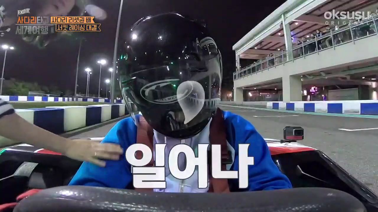 Ini 5 potret lucu member EXO di variety show terbaru mereka
