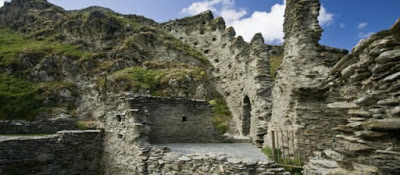13 Tempat misterius di Britania Raya, penyuka mistis wajib ke sini