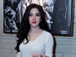 Perjalanan asmara Reino Barack, dari Sandra Dewi sampai Syahrini